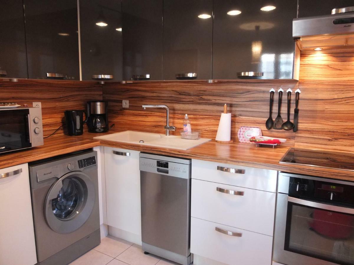 Appartement Le Cernuschi Rdc ม็องตง ภายนอก รูปภาพ