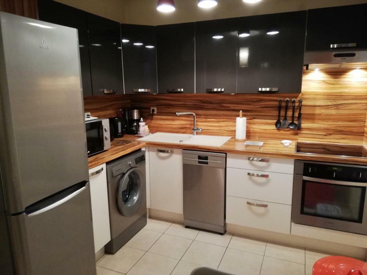 Appartement Le Cernuschi Rdc ม็องตง ภายนอก รูปภาพ