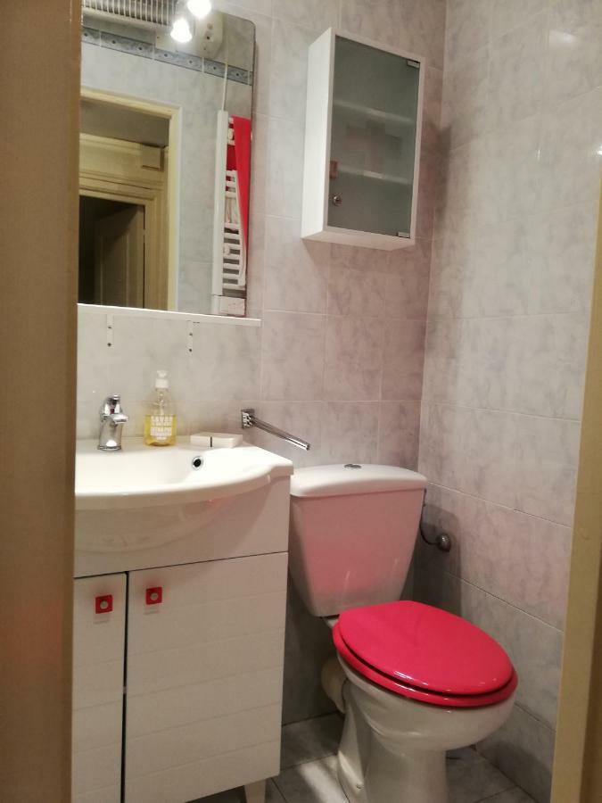 Appartement Le Cernuschi Rdc ม็องตง ภายนอก รูปภาพ