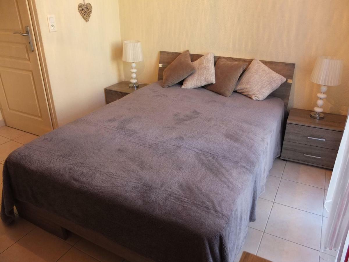 Appartement Le Cernuschi Rdc ม็องตง ภายนอก รูปภาพ